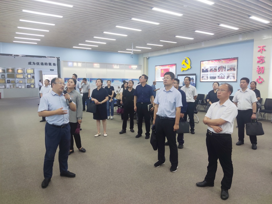 2024年7月17日，市國資委系統(tǒng)在公司開展“三組聯(lián)建”現(xiàn)場觀摩1（公司展廳）_副本